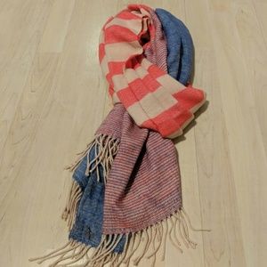 Striped scarf